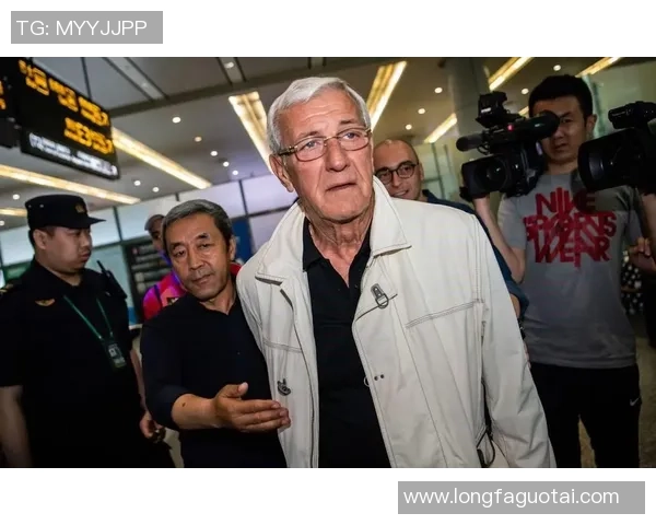 足球巨星高薪背后用收入撑起全家幸福生活画卷